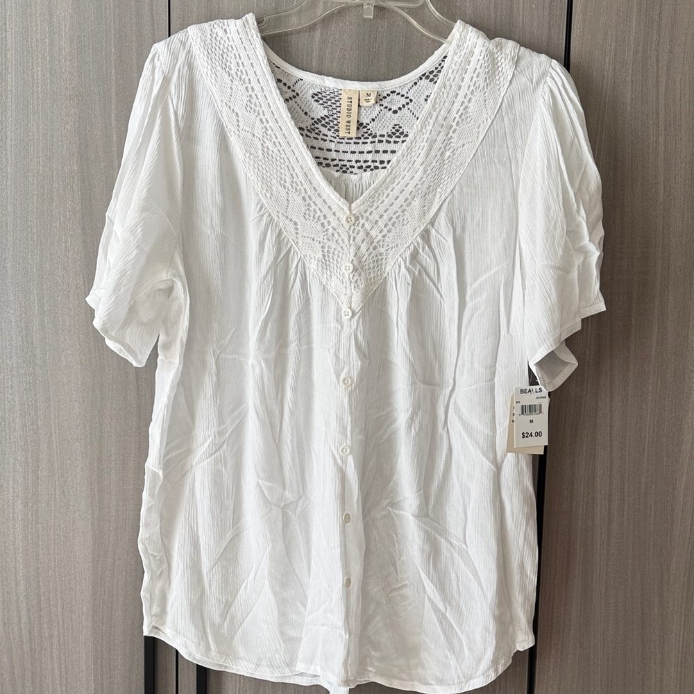 Studio West White Button-Up Blouse with Lace Detail